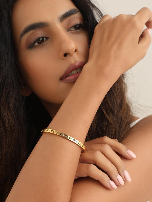 Timeless Bangle